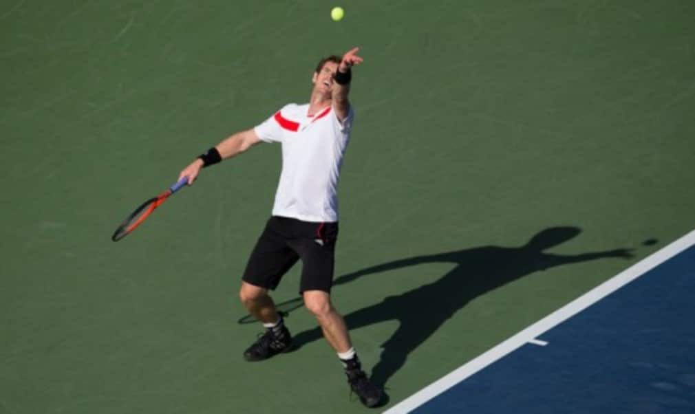 Andy Murray claimed his first victory on his return from back surgery as he defeated Stanislas Wawrinka at an exhibition event in Abu Dhabi