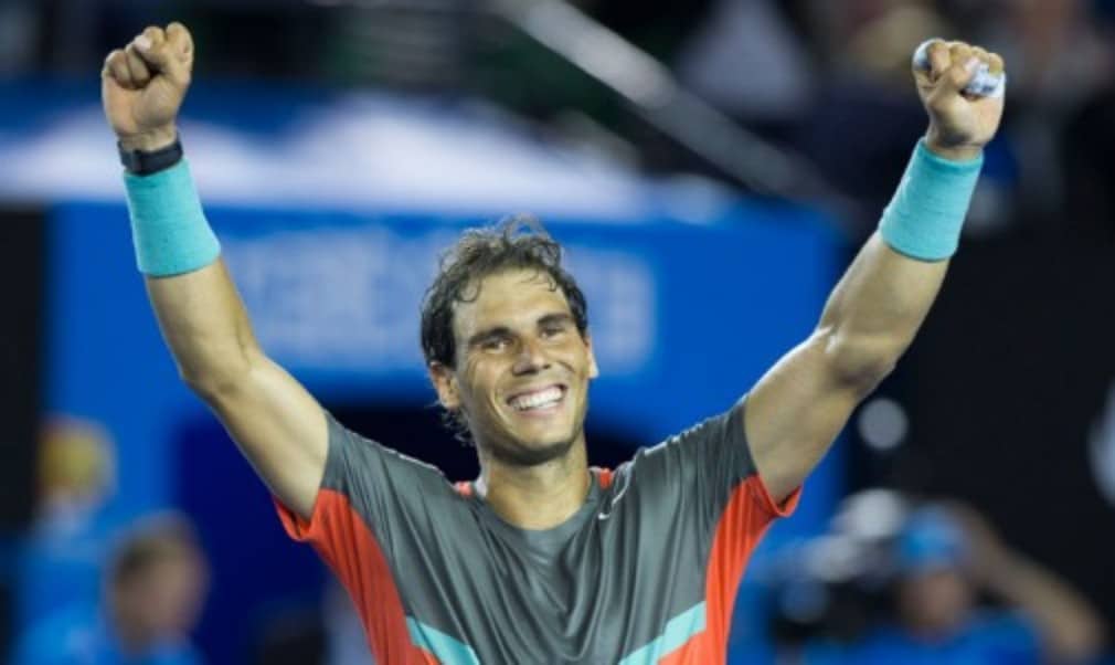Rafael Nadal remained on course for a 14th Grand Slam title after he defeated Roger Federer in straight sets to reach the Australian Open final for a third time