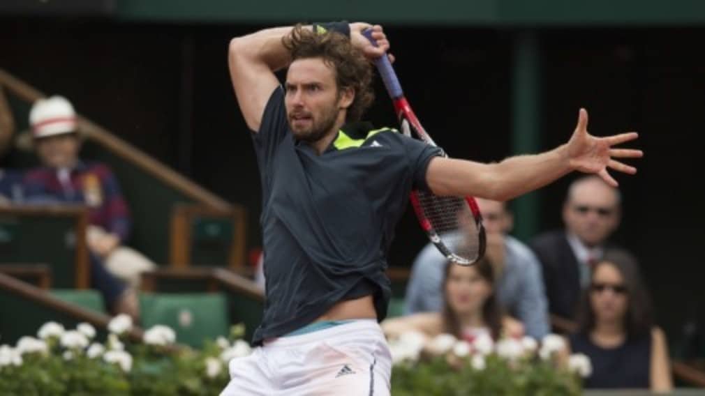 Ernests Gulbis reached his first Grand Slam semi-final after powering past sixth seed Tomas Berydch 6-3 6-2 6-4