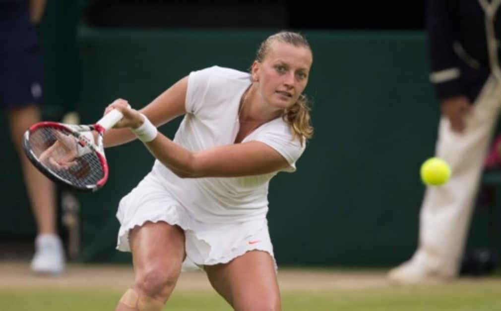 Petra Kvitova and Simona Halep both hope to be fit for Wimbledon after withdrawing from their matches in Eastbourne and sÈ-hertogenbosch respectively