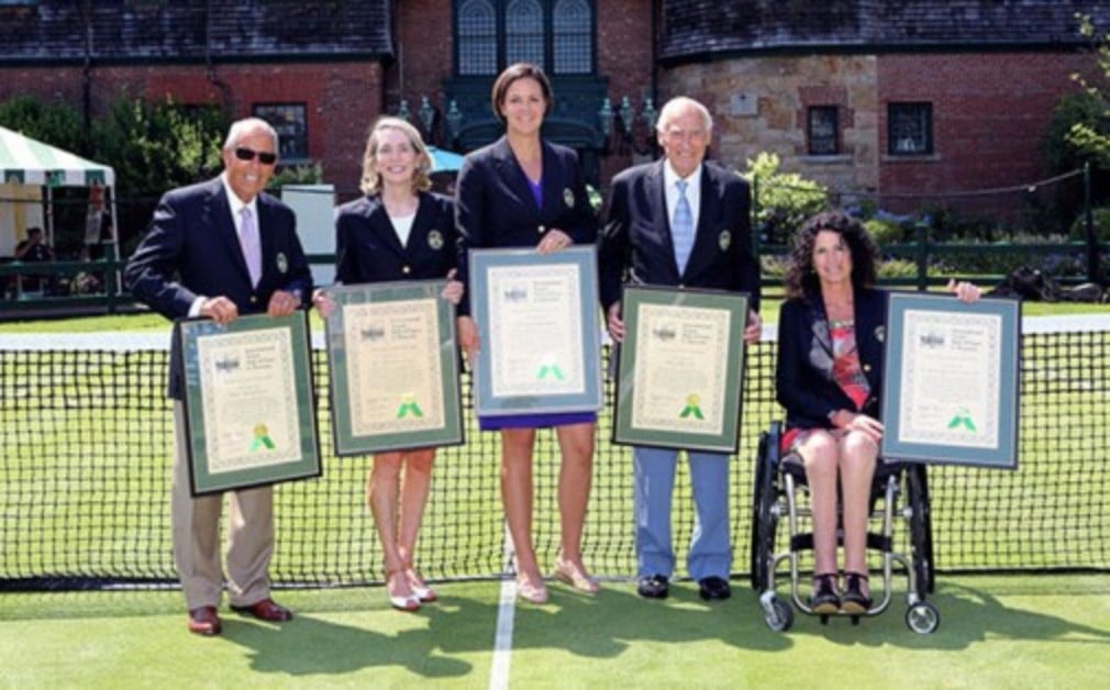 Former world No.1 Lindsay Davenport and legendary tennis coach Nick Bollettieri were amongst the five inductees to the International Tennis Hall of Fame this year