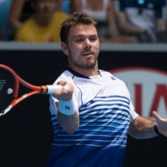 Stan Wawrinka took another step closer to the defence of his Australian Open title as he moved into the quarter-finals with victory over Guillermo Garcia-Lopez