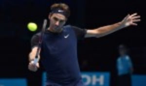 Roger Federer qualified for the semi-finals of the Barclays ATP World Tour Finals after bringing Novak DjokovicÈs three-year indoor winning streak to an end with victory over the world No.1 in London