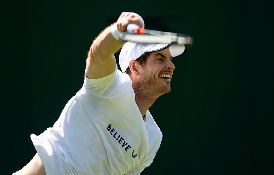 Andy Murray practises serving