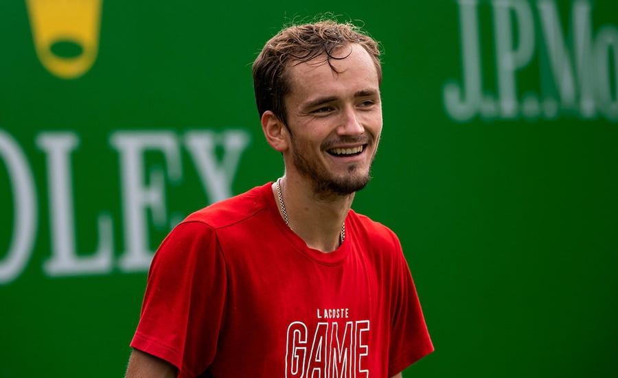 Daniil Medvedev achieves Roger Federer dream