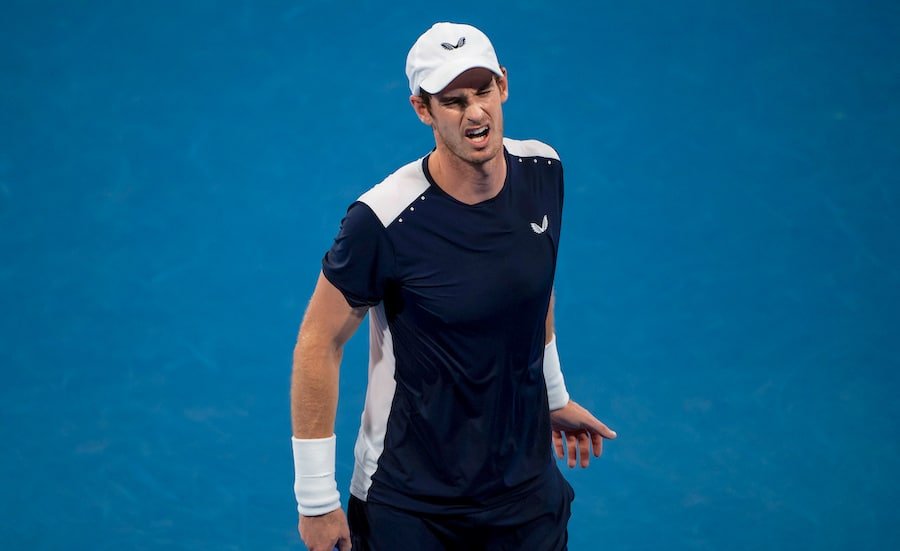 Andy Murray holds hip in pain at Australian Open 2019