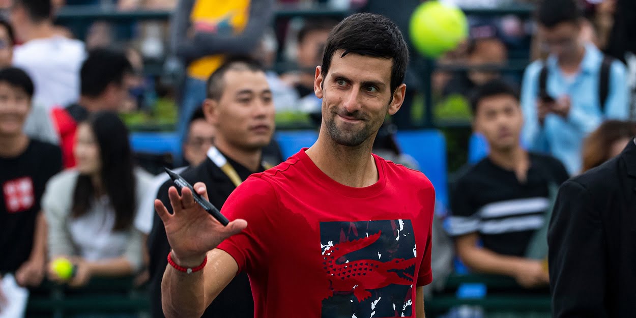 Novak Djokovic signing autographs on ATP Tour