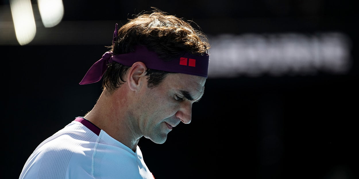 Roger Federer dropped head