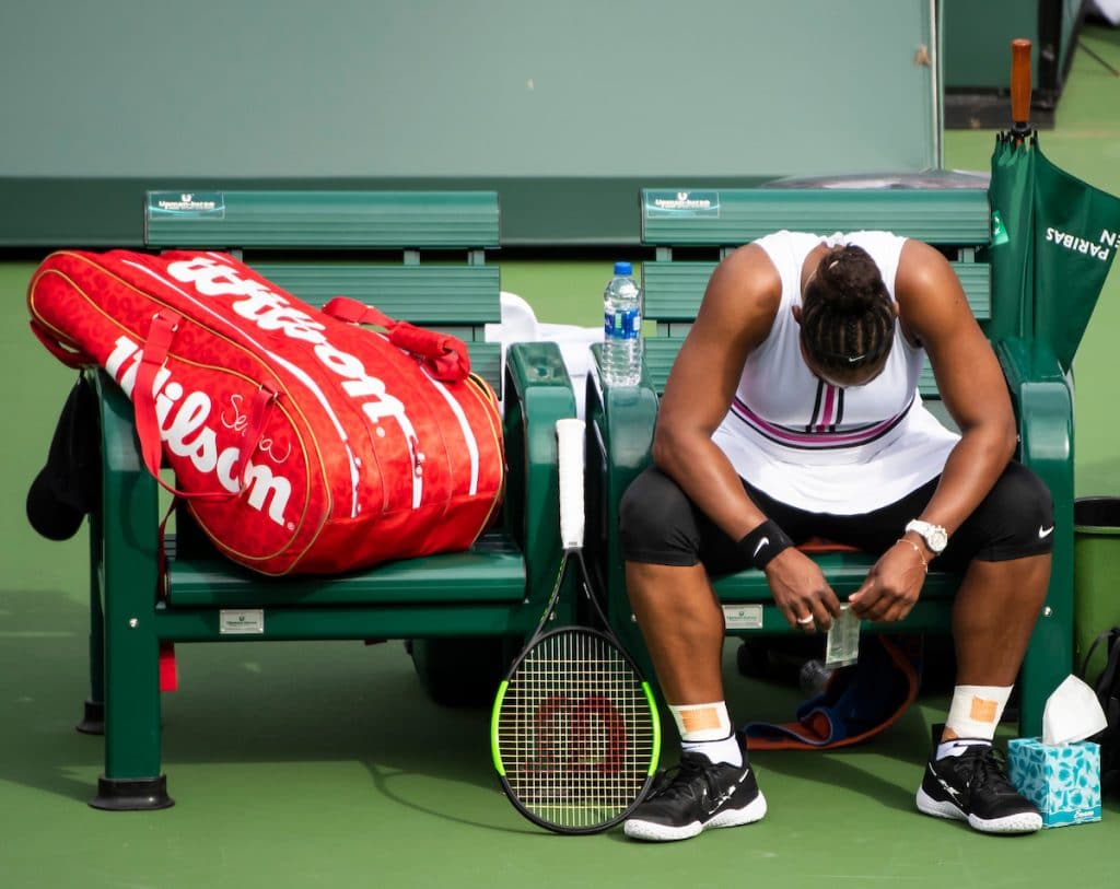 Serena Williams head in hands