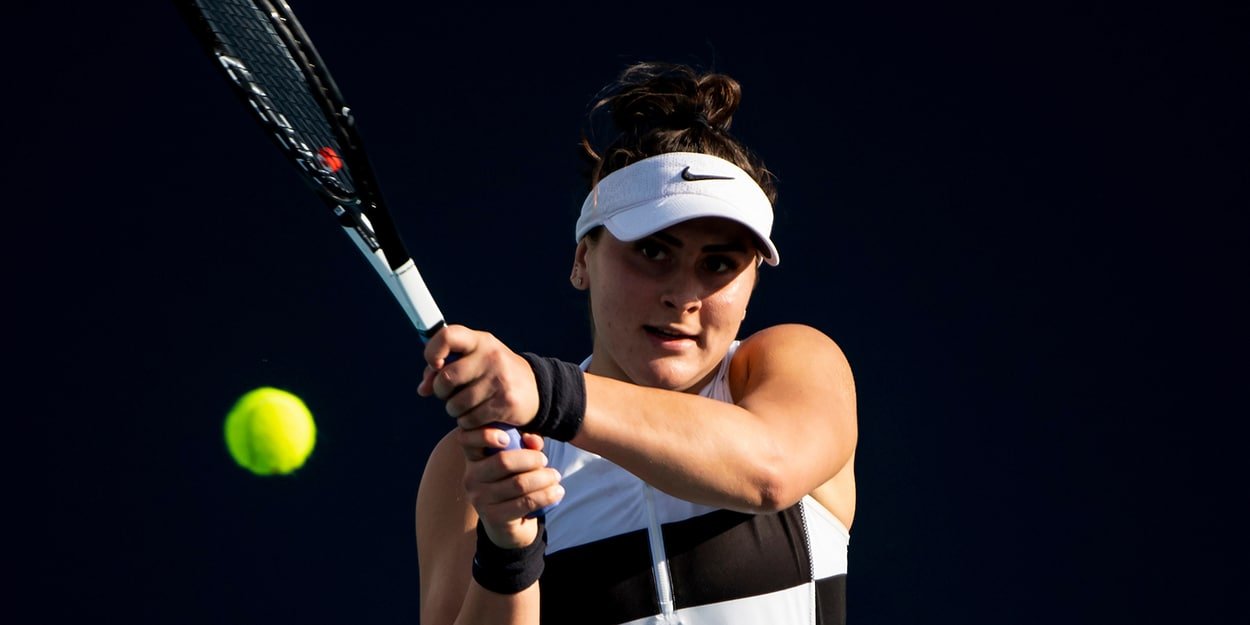 Bianca Andreescu backhand