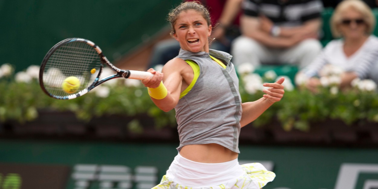 Sara Errani forehand