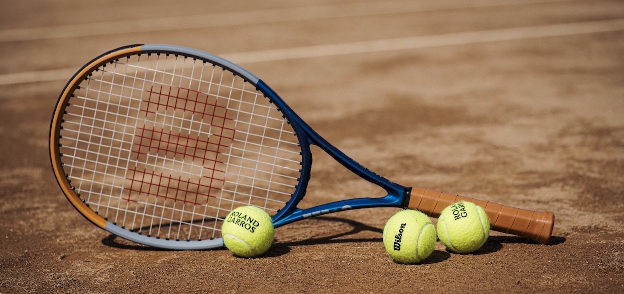 Het apparaat Overleg Getand Win the Wilson Clash 100 tennis racket