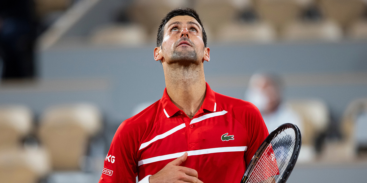 Novak Djokovic looking up