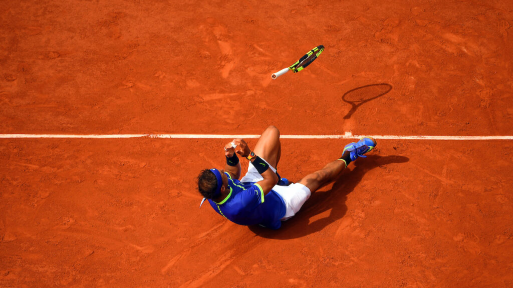 Rafa Nadal celebrates victory at the 2017 French Open