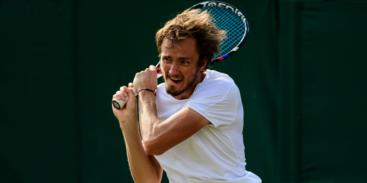 WATCH Daniil Medvedev hits sublime lob and sends Wimbledon warning