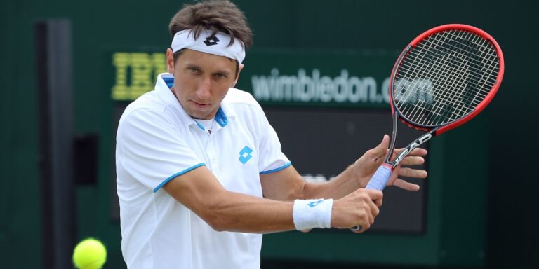 Ukrainian tennis star Sergiy Stakhovsky enlists in army to aid war effort