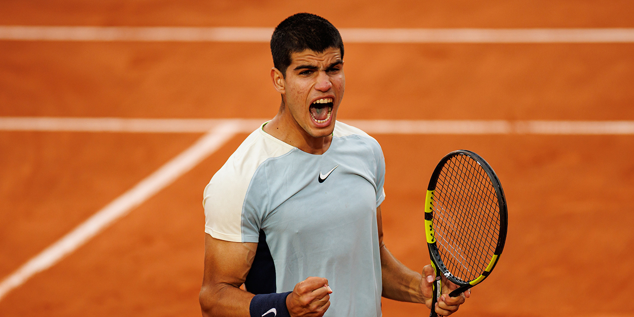 Carlos Alcaraz celebrates at Roland Garros