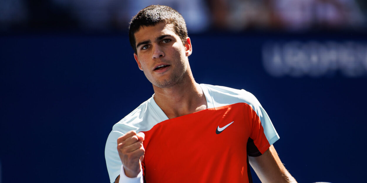 Carlos Alcaraz en acción del US Open